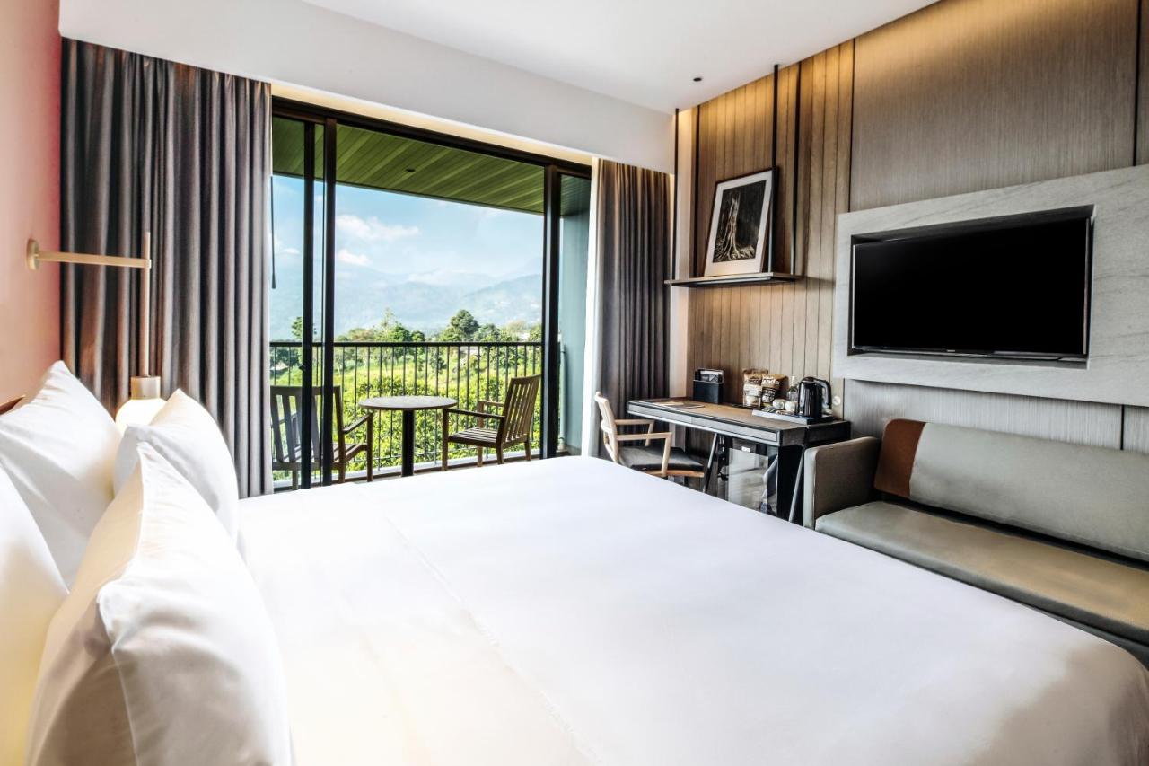Отель The Botanica Sanctuary Пунчак Экстерьер фото Deluxe Room