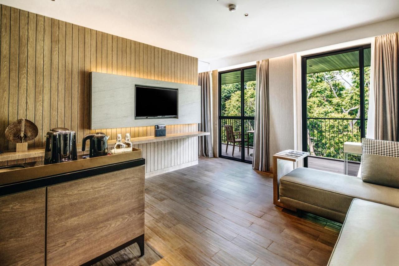 Отель The Botanica Sanctuary Пунчак Экстерьер фото Deluxe Room